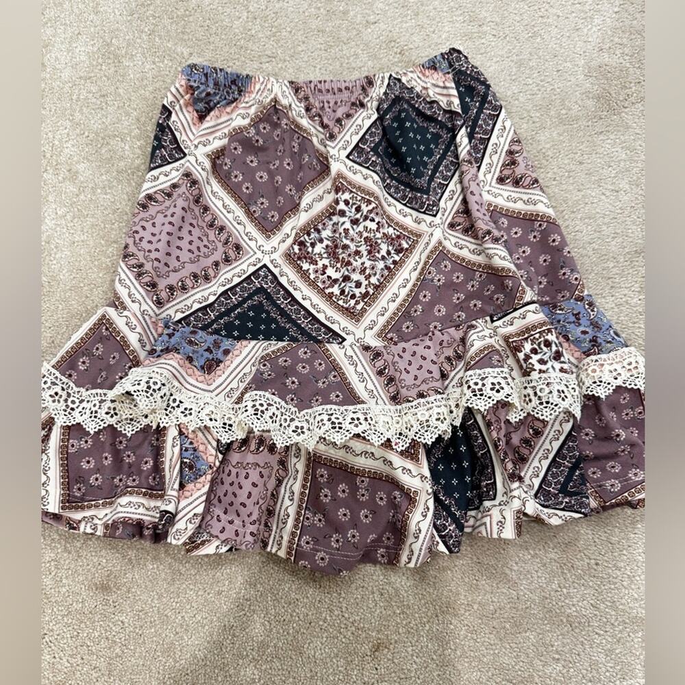 GirlsArea Code 407, Patchwork Lace Trim Skirt, size 14